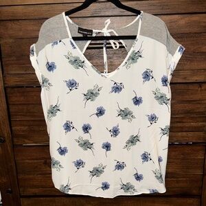 Floral V-Neck Blouse XL
